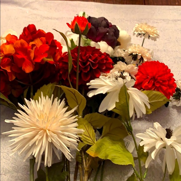 NEW Bundle of 12 Different Silk Faux Flower Stems